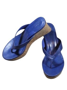 UGG Natassia Slip-on Wedge Sandals in Electric Blue Size 8 — PERFECT FOR WARMTH!